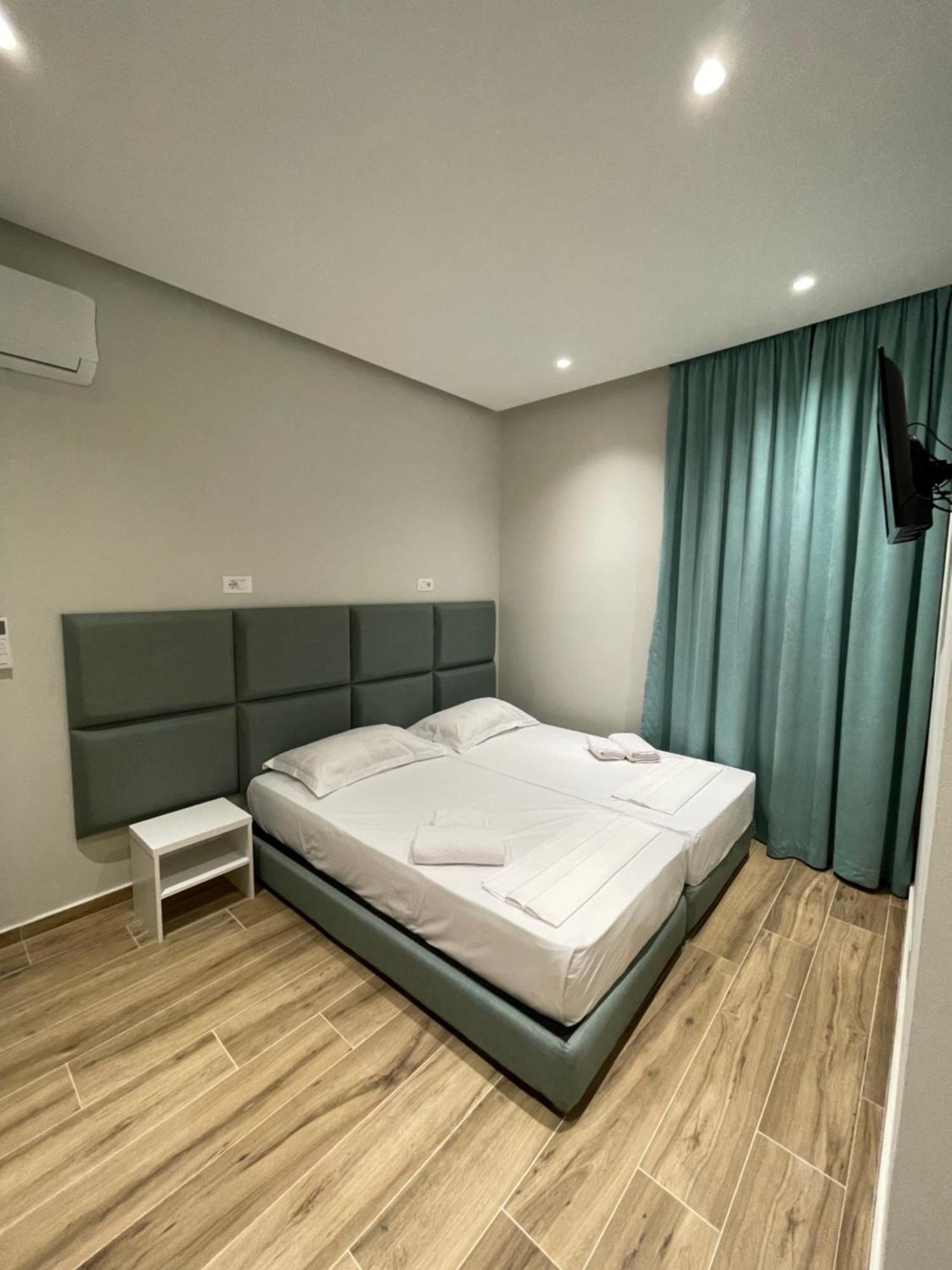 Hotel Rai ซารานเดอ ภายนอก รูปภาพ