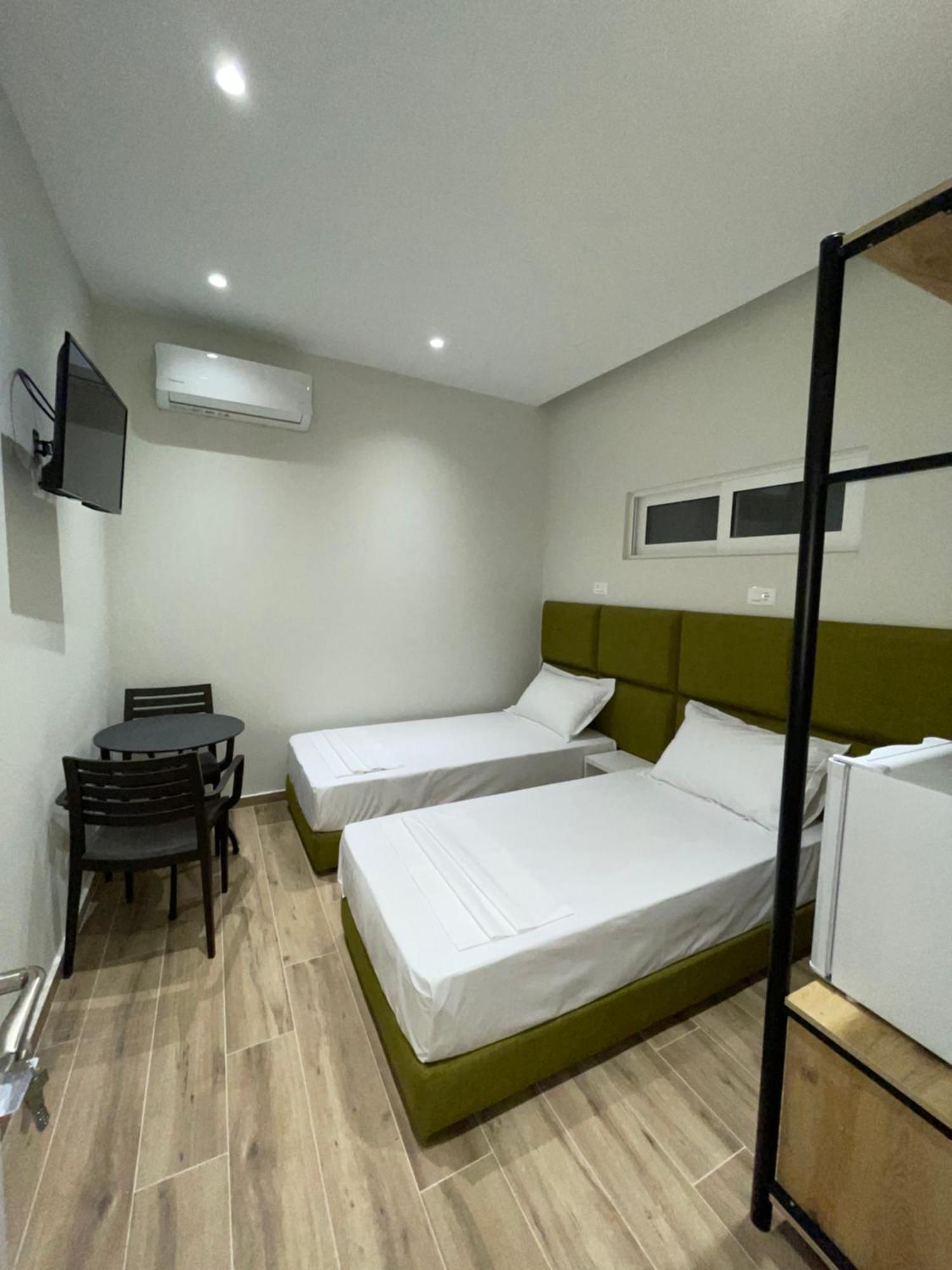 Hotel Rai ซารานเดอ ภายนอก รูปภาพ