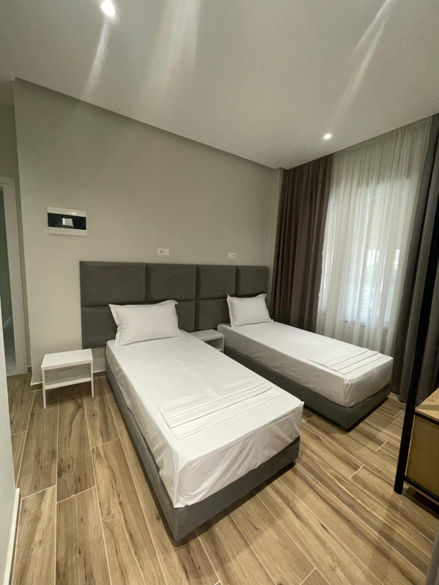 Hotel Rai ซารานเดอ ภายนอก รูปภาพ