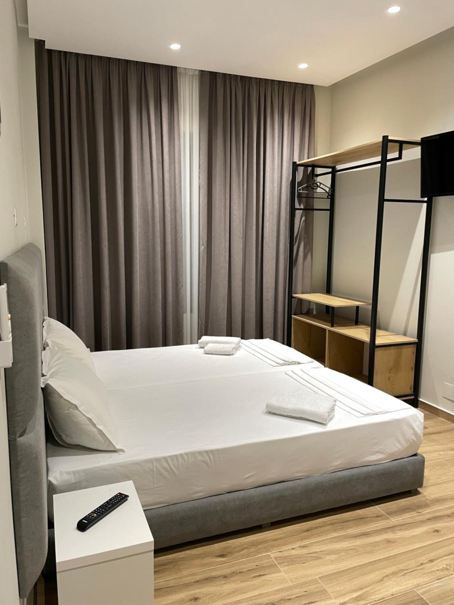 Hotel Rai ซารานเดอ ภายนอก รูปภาพ